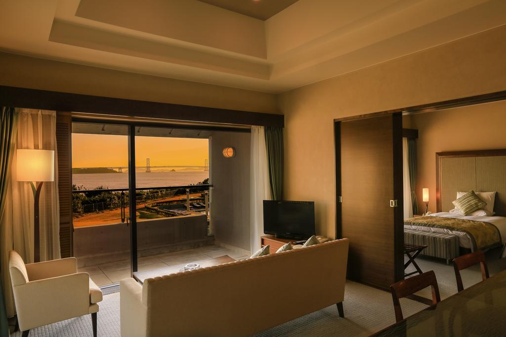 Minamiawaji Hotel Anaga מראה חיצוני תמונה