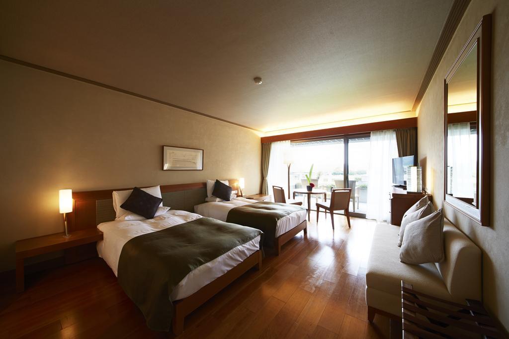 Minamiawaji Hotel Anaga מראה חיצוני תמונה